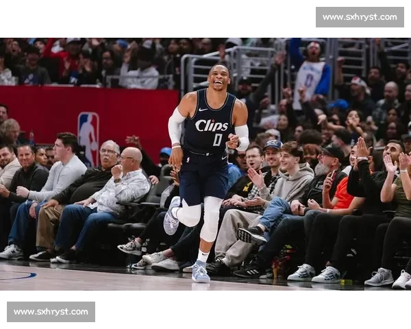 快船大战灰熊精彩直播 NBA季后赛激烈对决全程呈现